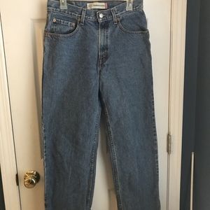 Women's Levi Jeans